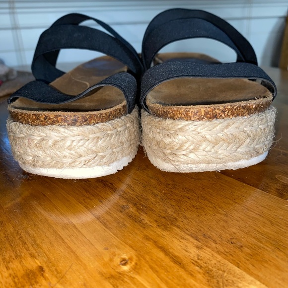 Steve Madden Platform Sandals - Picture 3 of 8